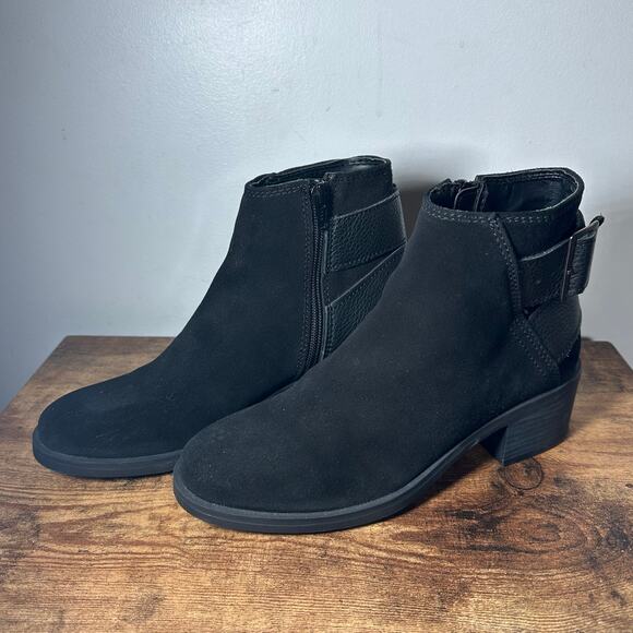 CLARKS Memi Buckle Black Suede Black Suede Bootie Womans size 8 - Picture 8 of 11
